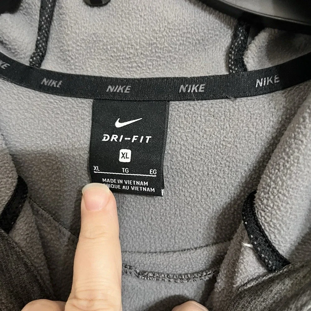 Nike‎ Sweater Men's Size XL Gray Sweatshirt Hoodie Orange Spell Out